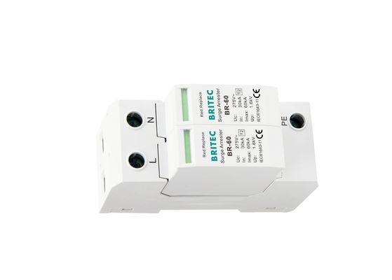60kA-Auslassstromüberspannungssperre mit Steckmodul und UL94-V0-Thermoplast für den Wechselstromschutz